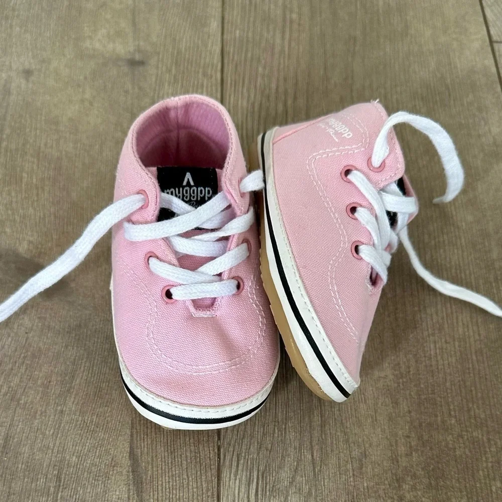 New Boutique Baby Girl Soft Crib First Steps Walking Canvas Shoes Sneakers Sz 5